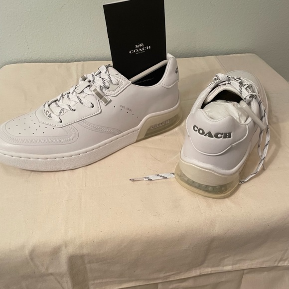 NIB Coach Citysole court size 9.5 - Picture 1 of 3